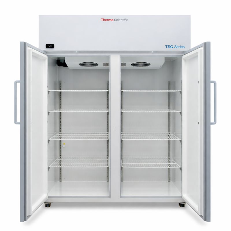 Refrigerador de laboratorio TSG 50 pies³ / 1416 L, punto de ajuste 5°C, puertas sólidas dobles, 208-230V 50/60Hz, NEMA 6-15 THERMO FISHER SCIENTIFC